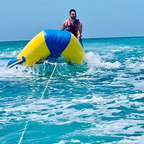 Meet your Posher, Faruk - Picture 3 of 3